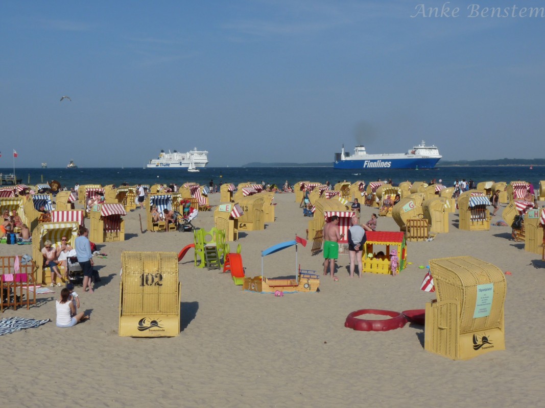Reisefeder Strand Lübeck